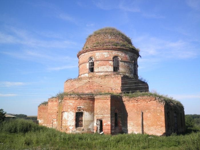 Церковь Михаила Архангела в с. Любостань Курской области